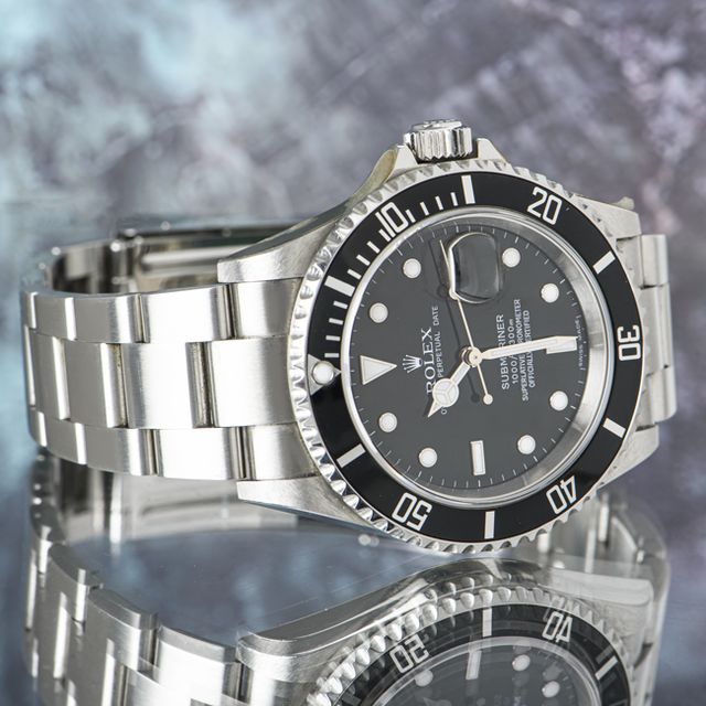 Rolex Submariner 16610 Image 6